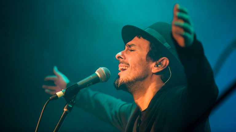 francisco gonzalez conexiones en vivo