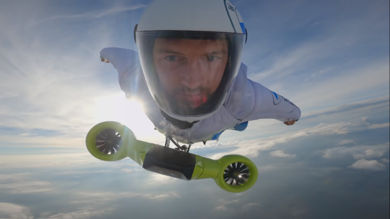 vuelo traje electrónico