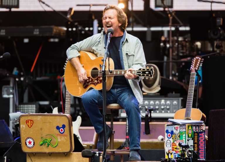 eddie vedder cumpleaños