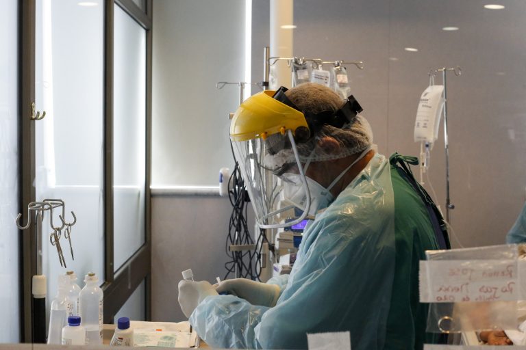 trabajador uci agotamiento extremo