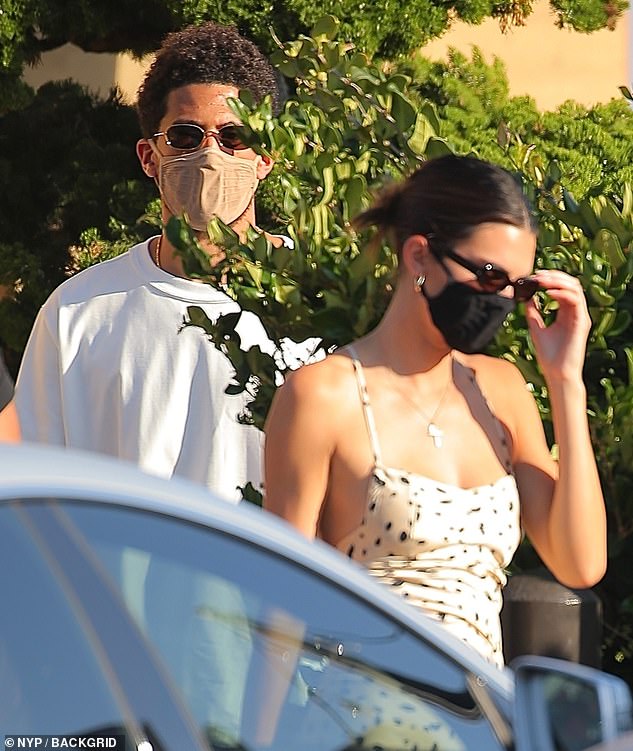 devin booker y kendal jenner 