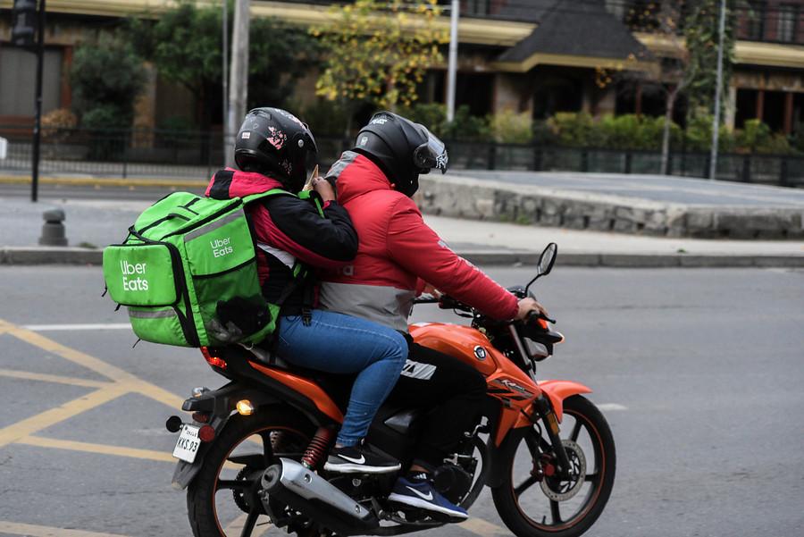 repartidores delivery permiso fin de semana