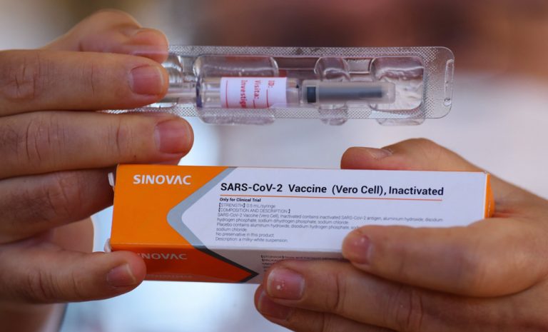 Vacuna Sinovac tercera dosis