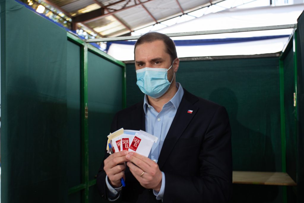 Autoridades Visitan Sede De Votación