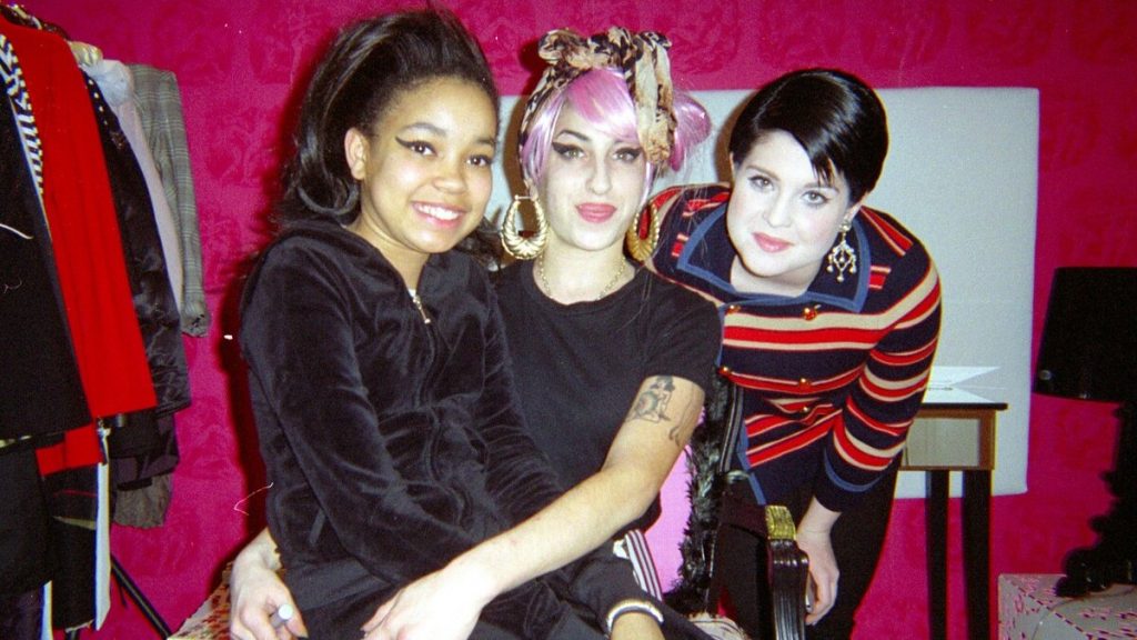 Dionne Bromfield Y Amy Winehouse (1)