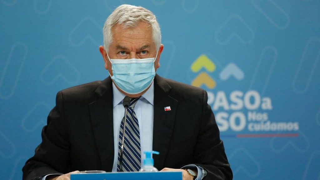 Ministro Paris Critica Cierre De Vacunatorios