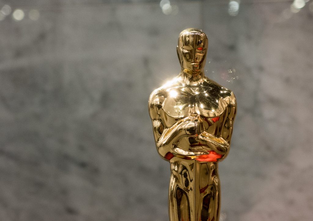 Oscar Statue
