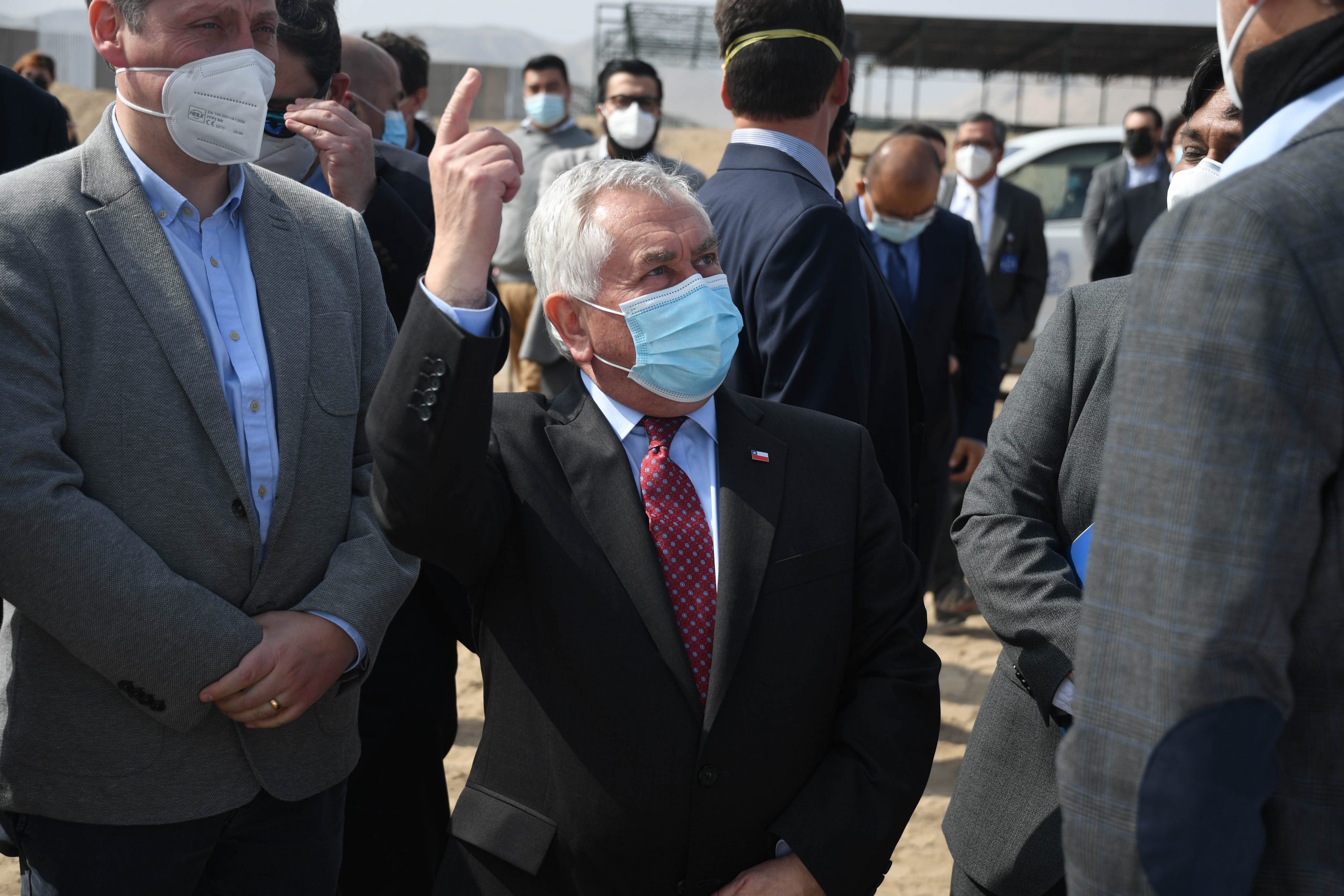 Ministro Enrique Paris