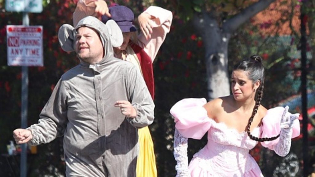 James Corden y Camila Cabello