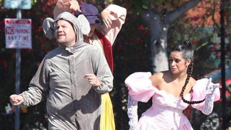 James Corden y Camila Cabello