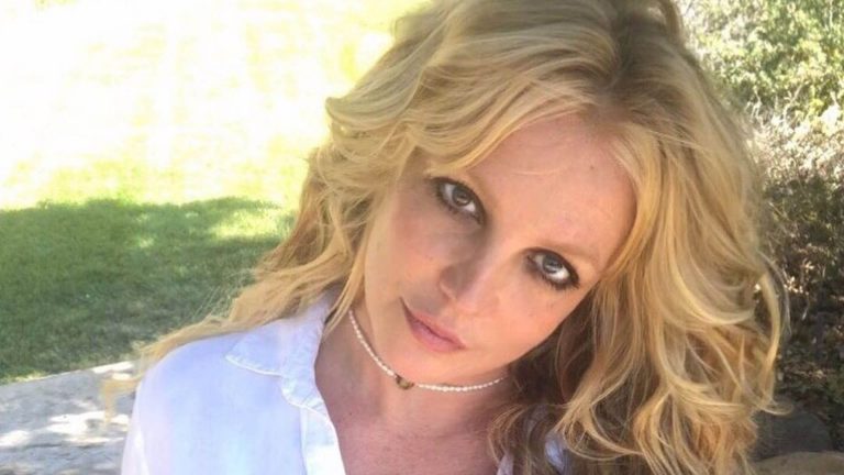 britney spears desmiente documentales que dijo sobre su reportaje framing controlling toxic descargar canciones discografia videos videoclip musicales padre tutela jamie leen papa proceso batalla legal