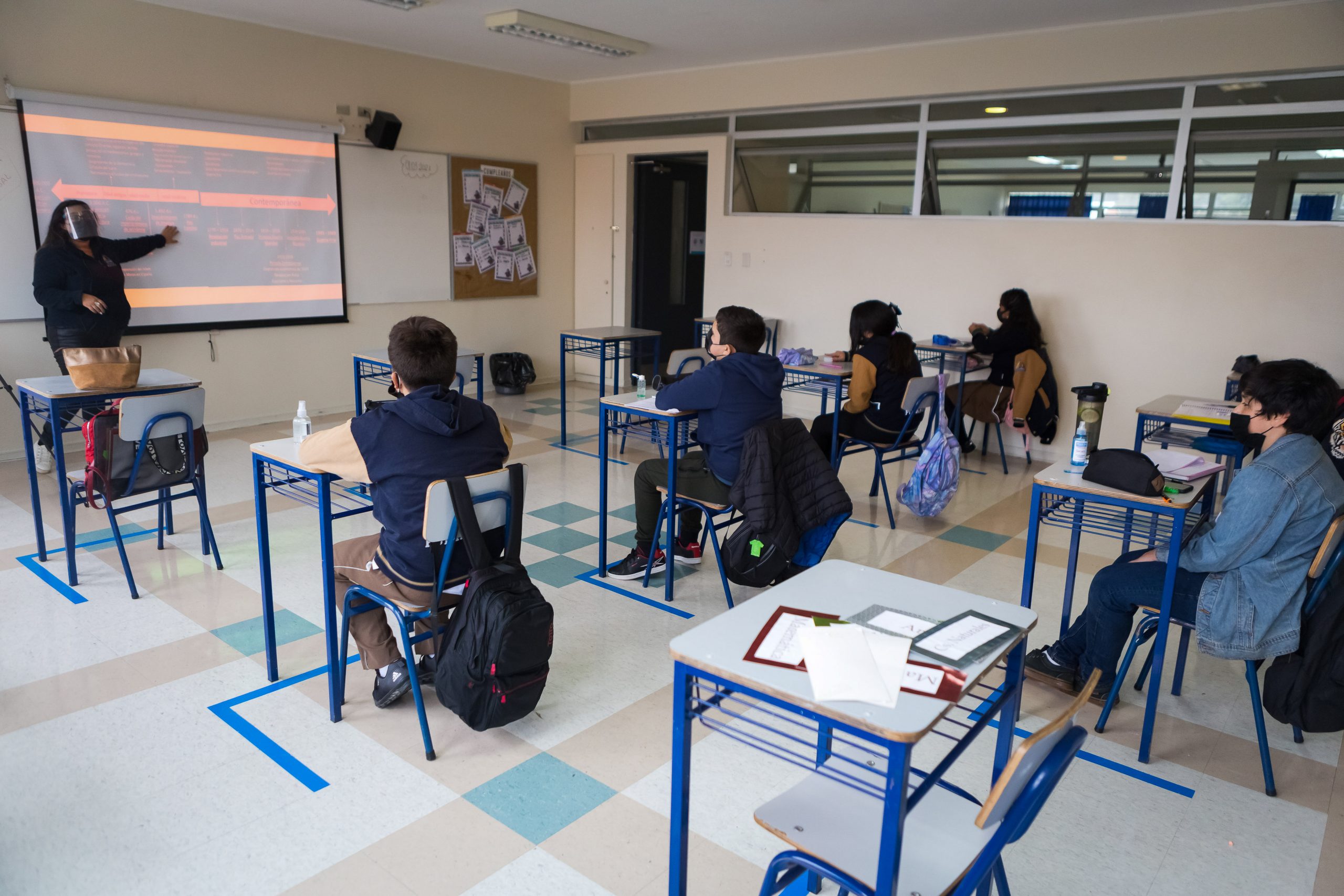 PUERTO MONTT : Colegio Pumahue En Inicio Escolar Presencial