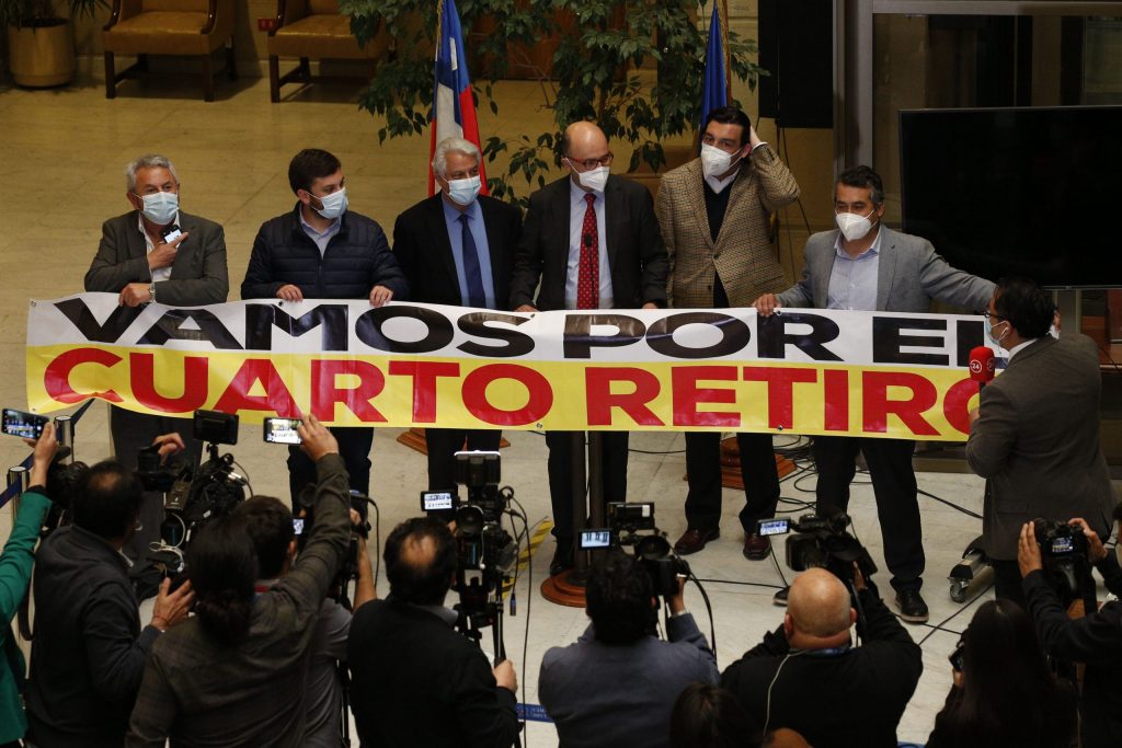 cuarto retiro del 10% de las afp fondos previsionales a que hora se vota votacion quienes estan asegurados oficialistas derecha izquierda oposicion a favor en contra quienes estan cuando como donde congreso nacional en vivo en streaming livestream sesion en vivo camara de diputados y diputadas tramite proceso falta