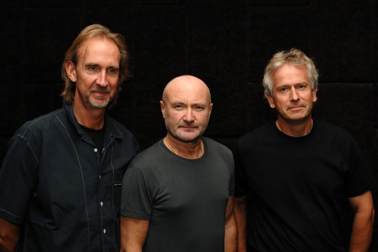 genesis phill collins separacion se separa gira ultima tour the last domino? por que hiatus silencio musico baterista