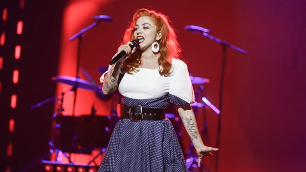 Mon Laferte Metallica