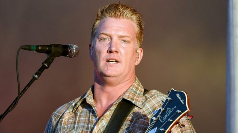 Josh Homme (1)