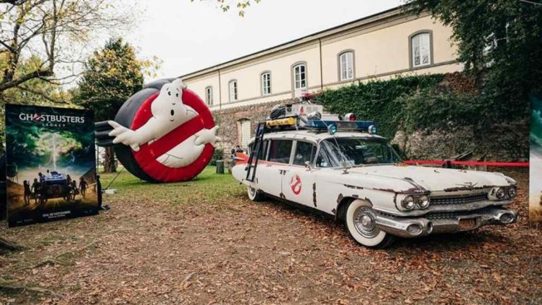 GHOSTBUSTERS Ecto 1