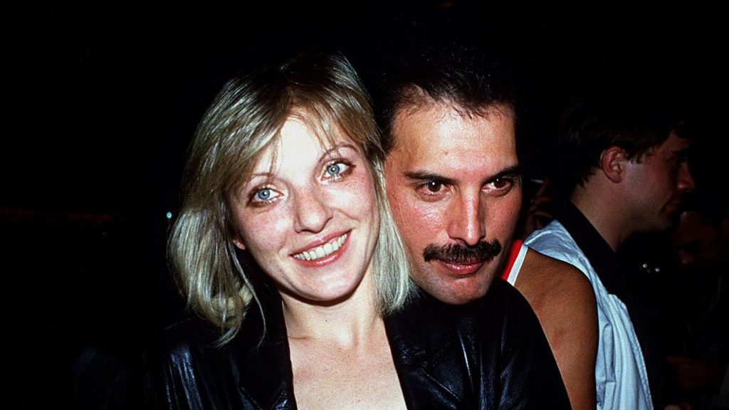 Freddie Mercury Mary Austin Novia Sida Vih Muerte Fallecimiento Pareja