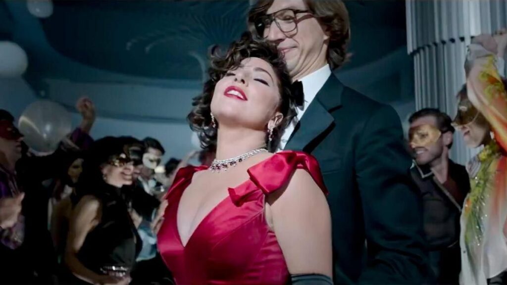 house of gucci chile estreno cuando sale cine entradas reserva avant premiere es casa de gucci adam driver lady gaga salma hayek al pacino leto escena de sexo inedita video