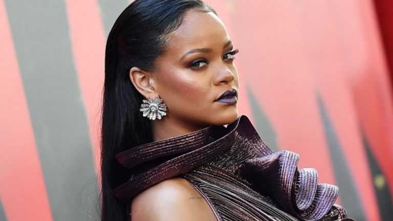 Rihanna figura de cera