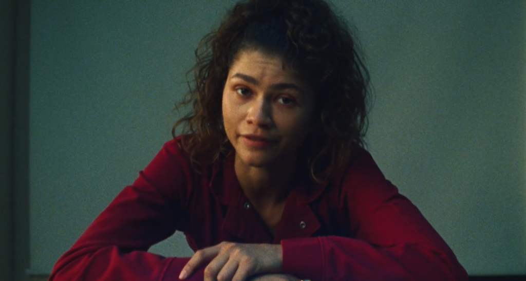 Euphoria Referencia A Chile Fotografía Carabinero De Chile Imagen Proyector Clase Tercer Capitulo Episodio Segunda Temporada