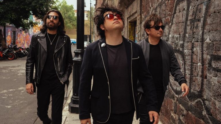 Lanza Internacional - Frente