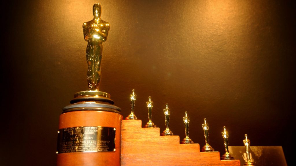 Oscar sin mascarilla