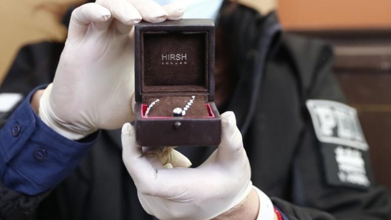 Contrabando de Joyas