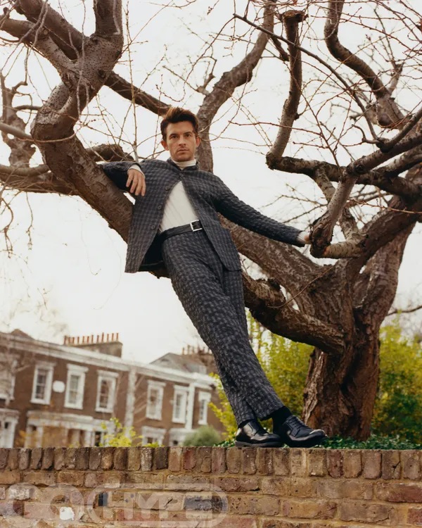 Jonathan Bailey para GQ