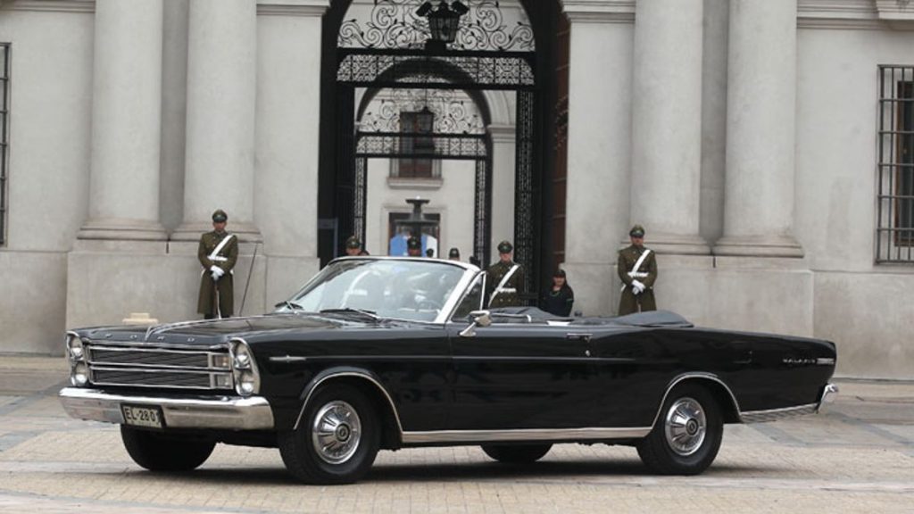 Ford Galaxie Vehículo Presidencial Gabriel Boric