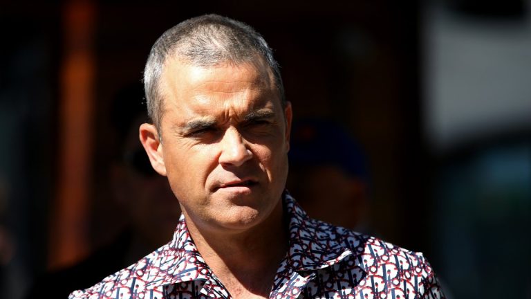 Robbie Williams vendió Casas