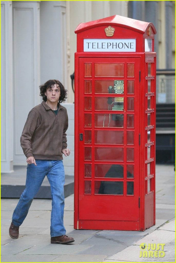 Tom Holland Looks Distressed Filming The Crowded Room In Nyc 01