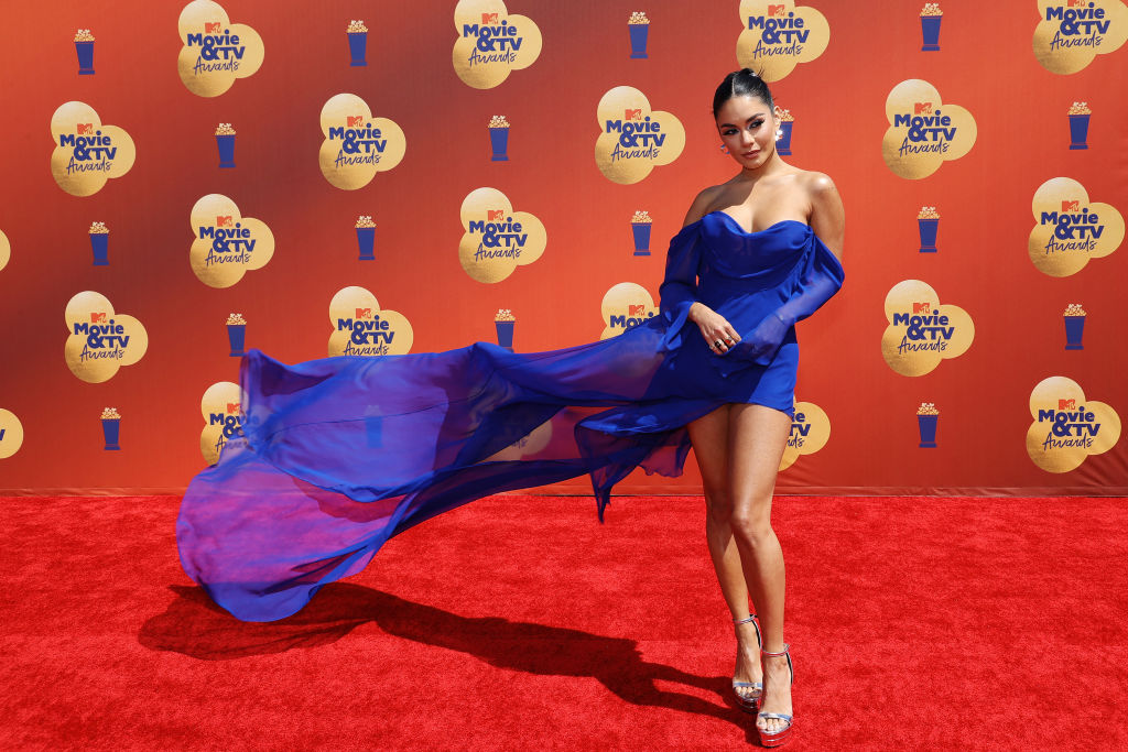Vanessa Hudgens en la Alfombra Roja de los MTV Awards