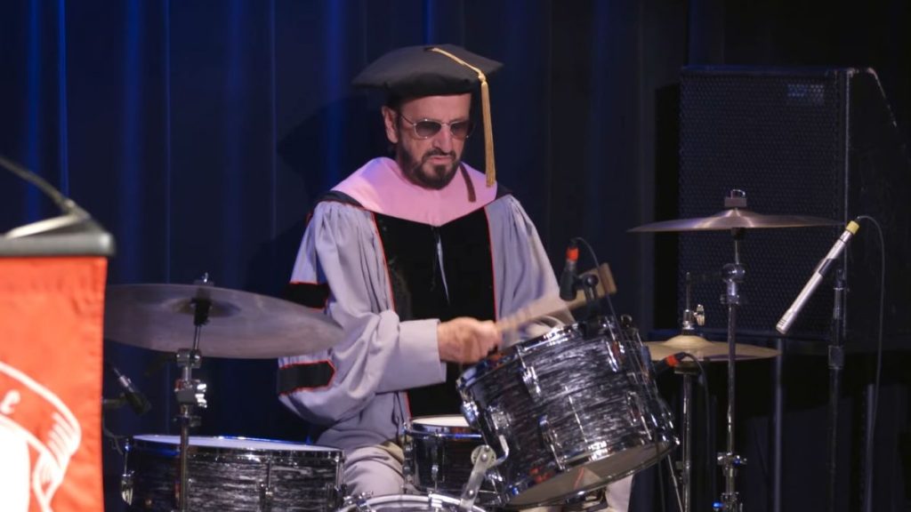Ringo Starr doctorado