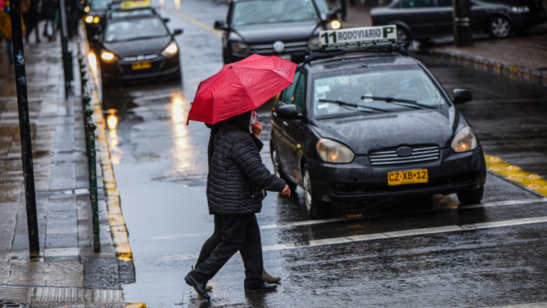 Bajas Temperaturas En Santiago Lluvias Precipitaciones Region Metropolitana Chile