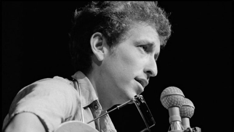 Bob Dylan cantando