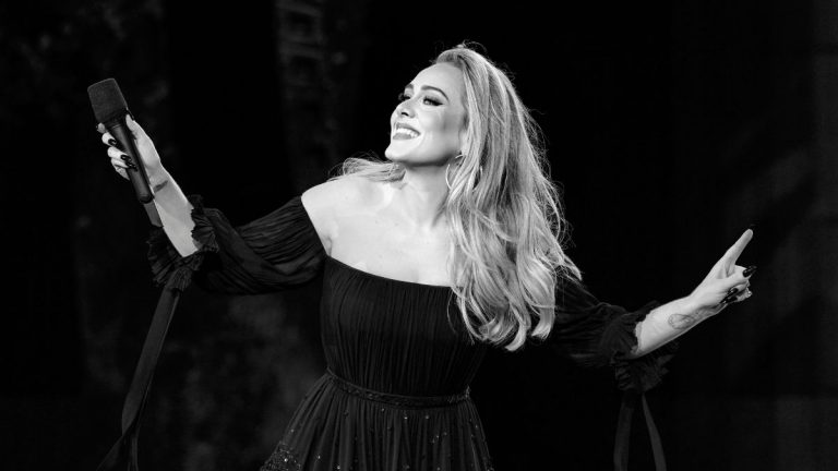 Adele se sincera tras suspensión de shows