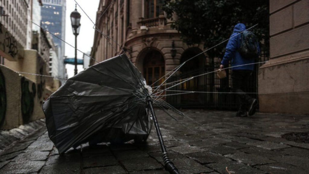 Lluvia en Santiago 15 julio