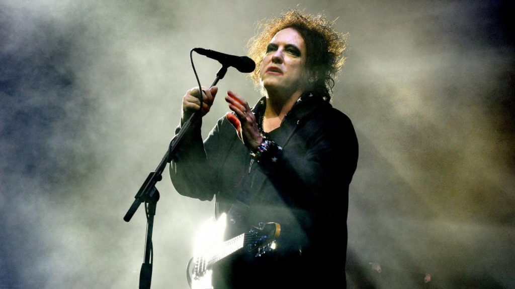 robert smith the cure