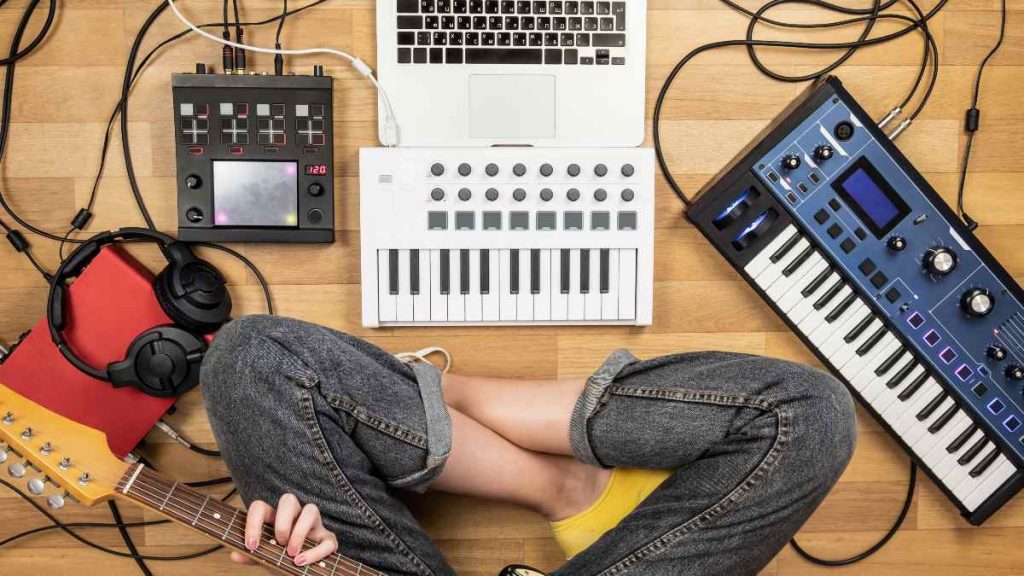 día de la música extraña