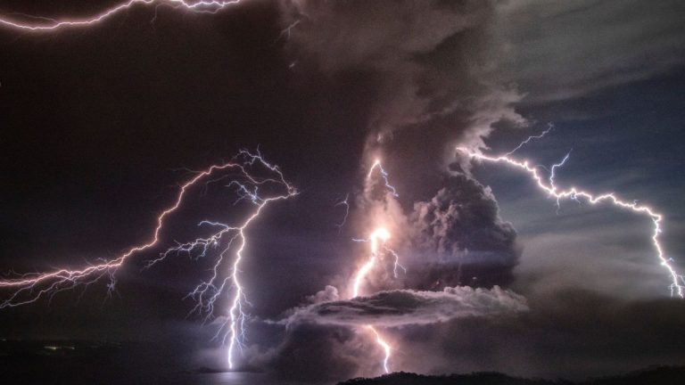 tormenta eléctrica