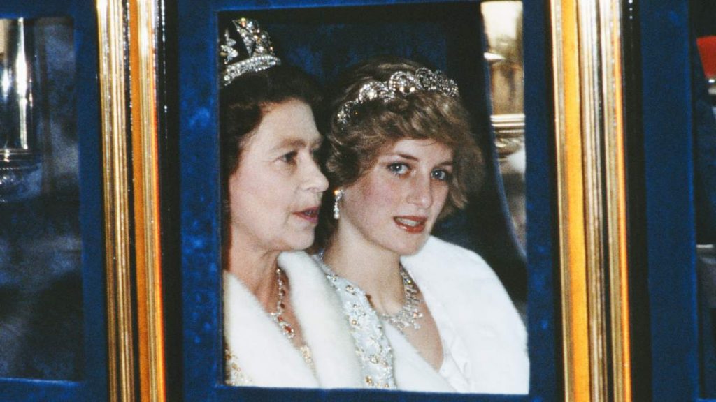 reina isabel ii princesa diana