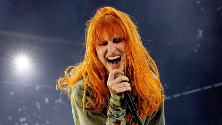 Cest Comme Ca paramore