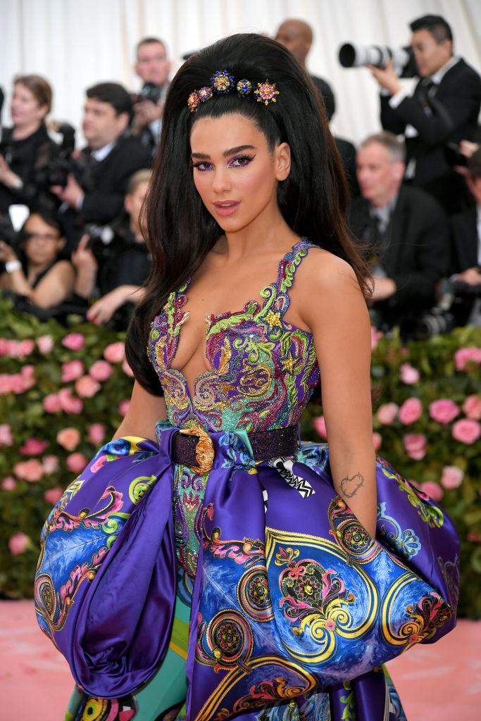 Dua Lipa en la Met Gala