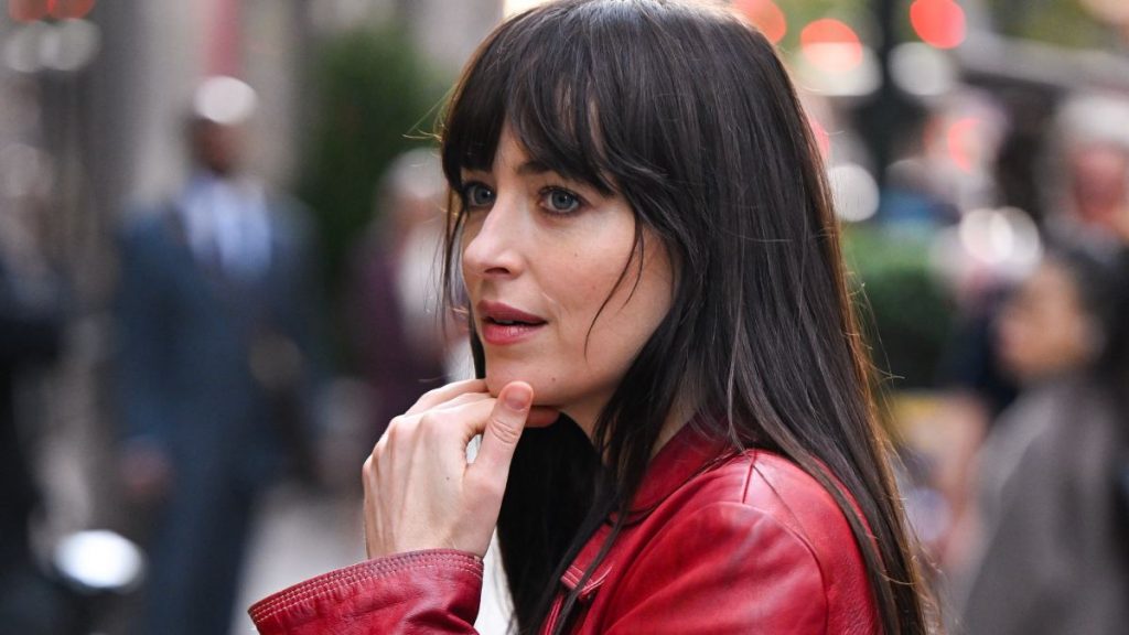 dakota johnson piel animales
