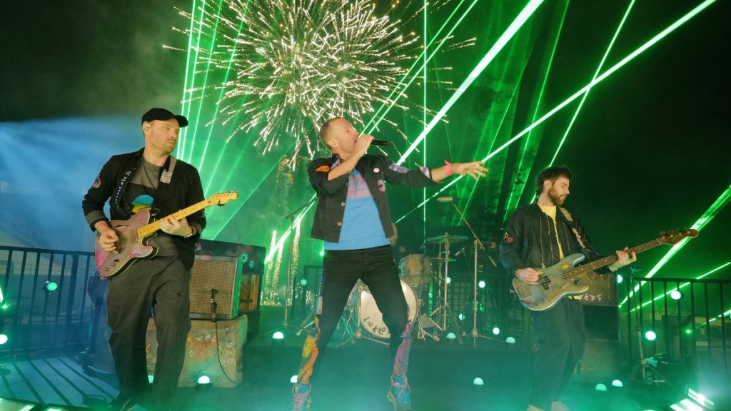 Coldplay SNL GettyImages-1246603146 web