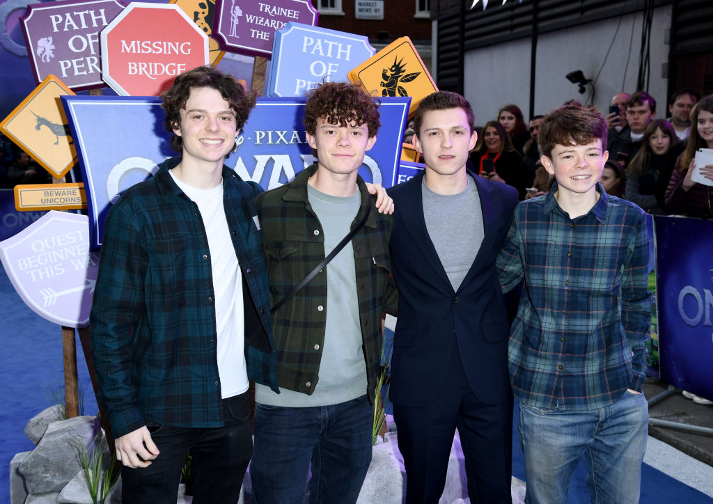 Tom Holland y sus hermanos
