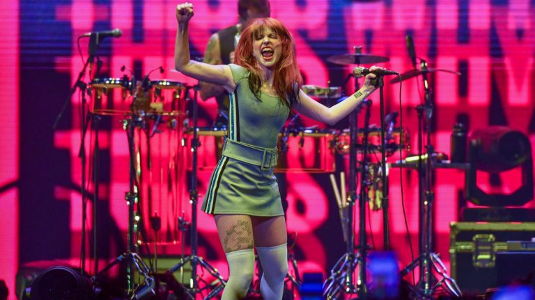 Paramore Hayley Williams GettyImages-1464683212 web