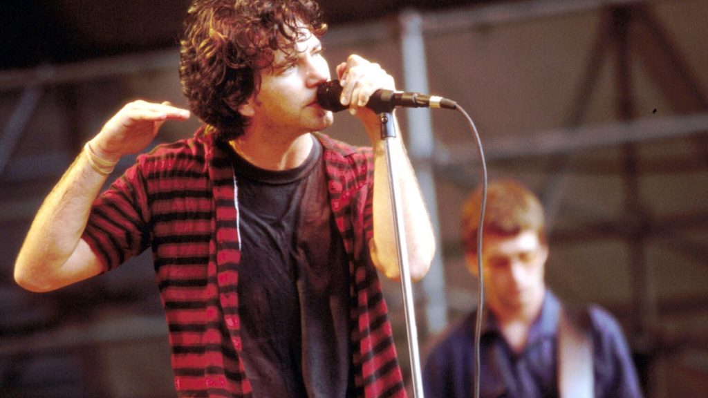 Pearl Jam GettyImages-79635803 web