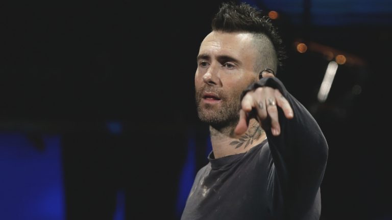 Adam Levine A_UNO_1160100 web